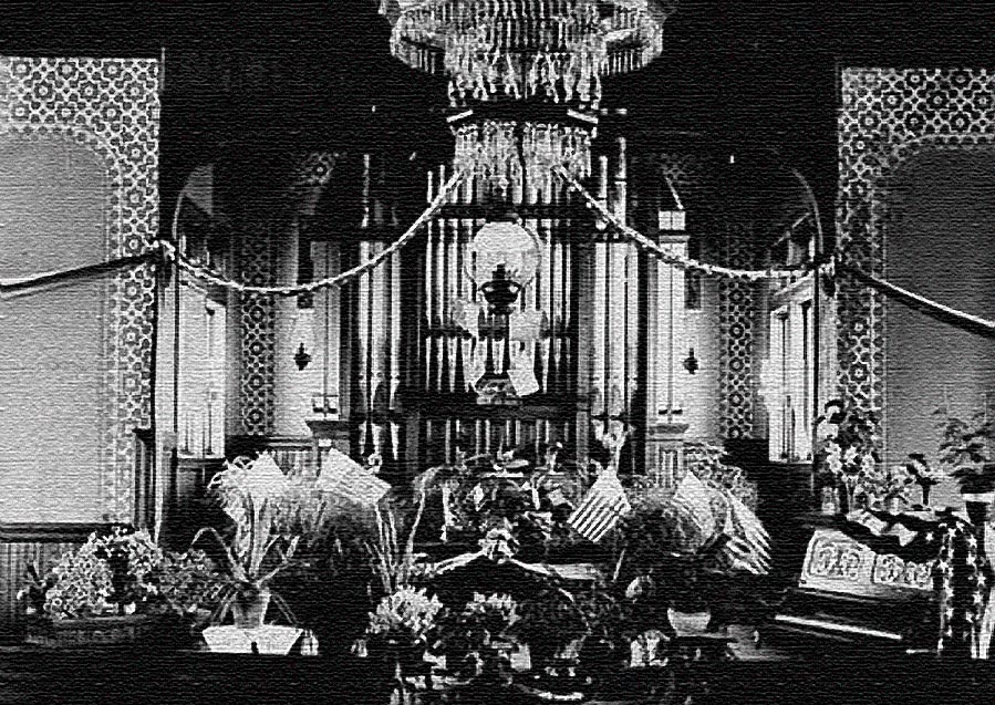 Pipe Organ at the Congregational church in Vermilion, O.