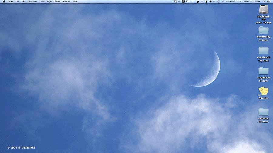 October 4, 2014 -  October moon and a rainy day  width=