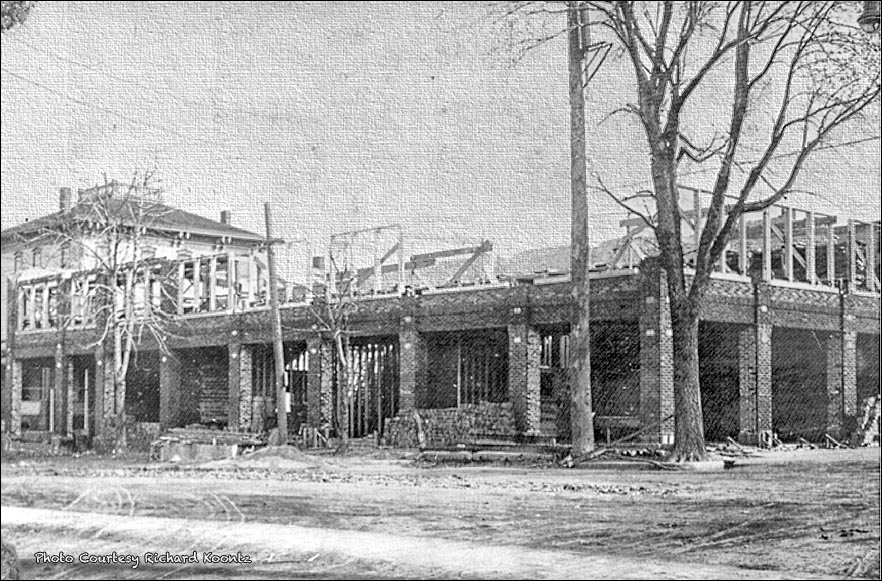 Fischer Building being built=