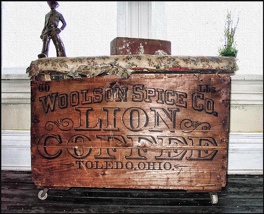 Lion Coffee chest